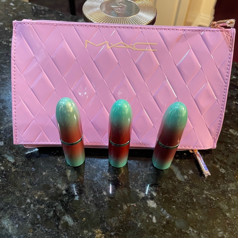 MAC Cosmetics Trio Lipstick Set in Red and Two Nude-Pink Shades - Picture 2 of 8